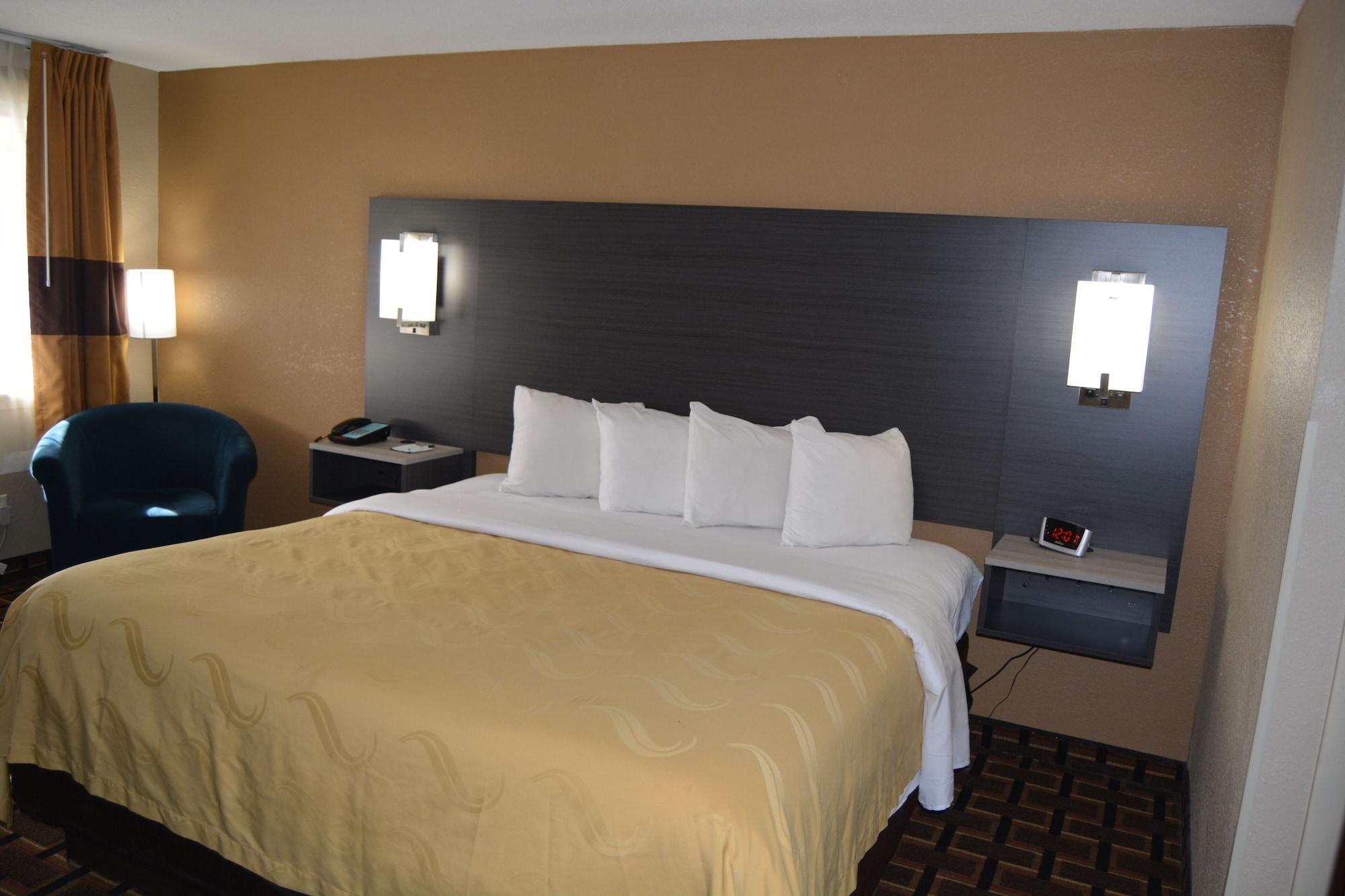 Quality Inn Raynham - Taunton Exterior photo