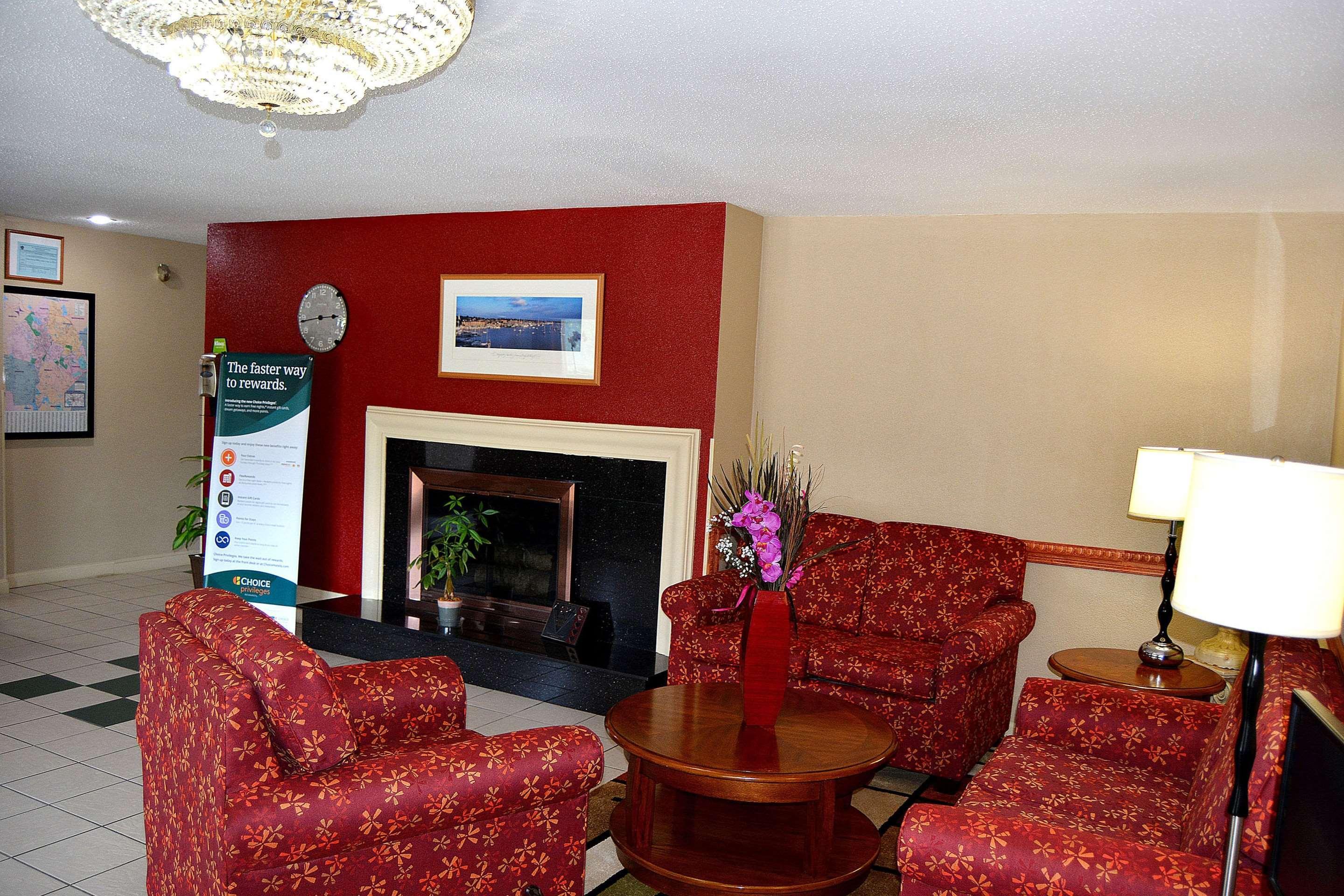 Quality Inn Raynham - Taunton Exterior photo