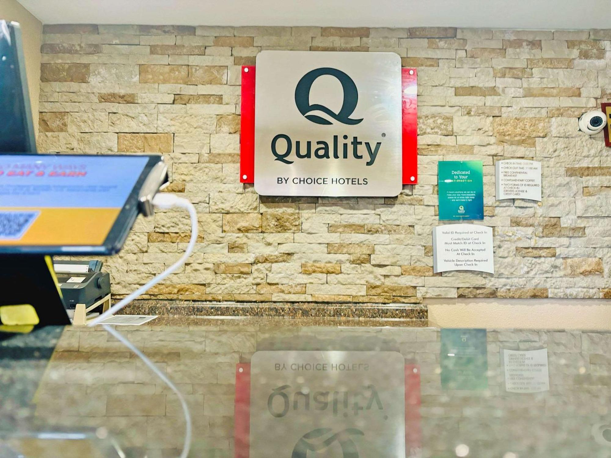 Quality Inn Raynham - Taunton Exterior photo