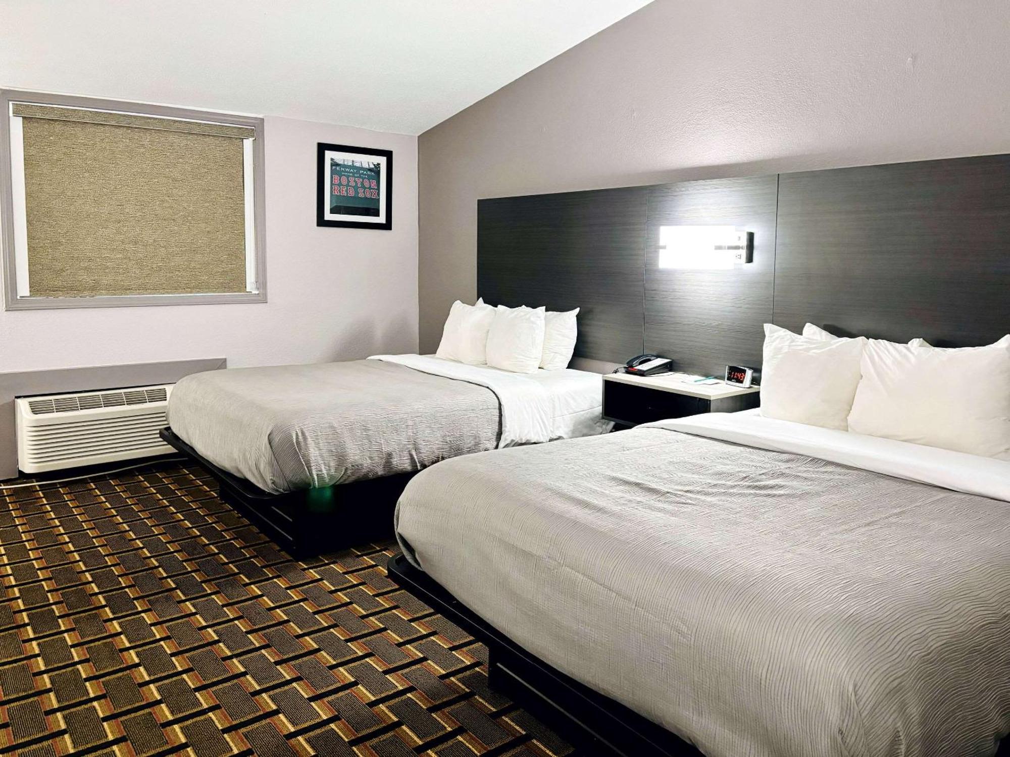Quality Inn Raynham - Taunton Exterior photo
